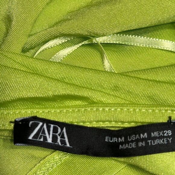 Zara green spaghetti strap front tie top - Picture 6 of 6